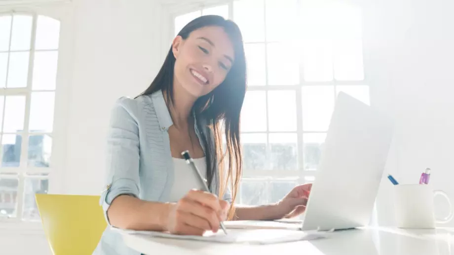 6 дигитални сфери, в които работят съвременните жени