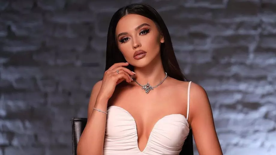 Опитали се да изнасилят певицата Десита