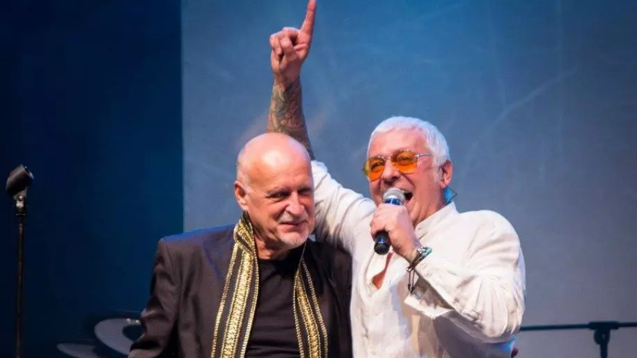 Супергрупата "Легендите" представя първа обща песен на турне