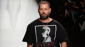 Фаусто Пулизи: Сицилианският моден гений, спасяващ Roberto Cavalli