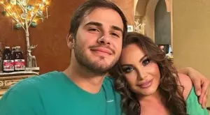 Синът на Дарина Павлова заби топ красавица (СНИМКИ)