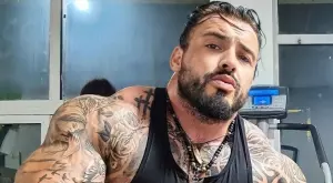 Митко от "София ден и нощ" се сгоди преди да се е развел с жена си (СНИМКА)