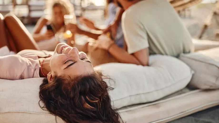 Виц за добро утро: Студентка по химия се явила на изпит