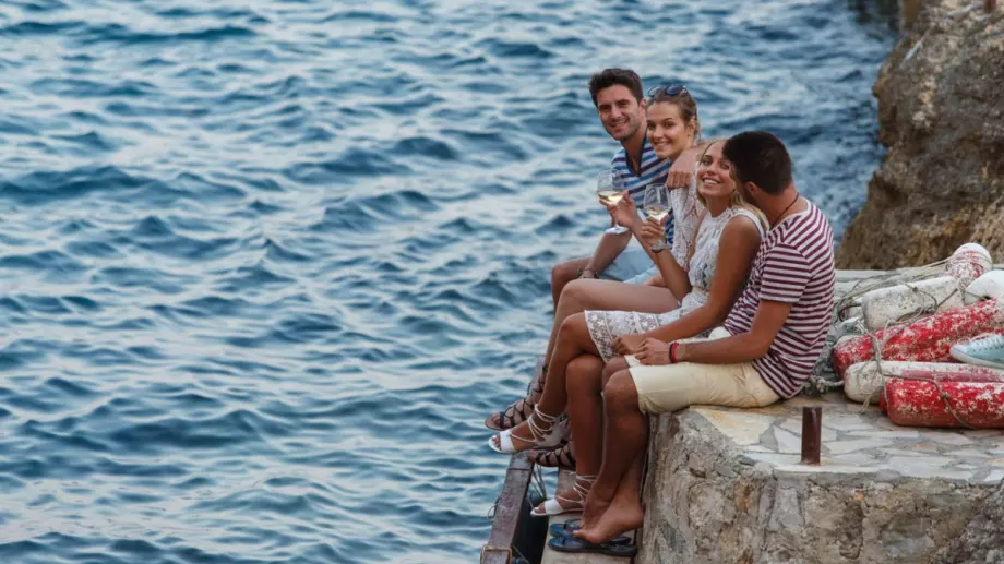 ТАРО КЪСМЕТЧЕ за всяка зодия - 2 септември 2023