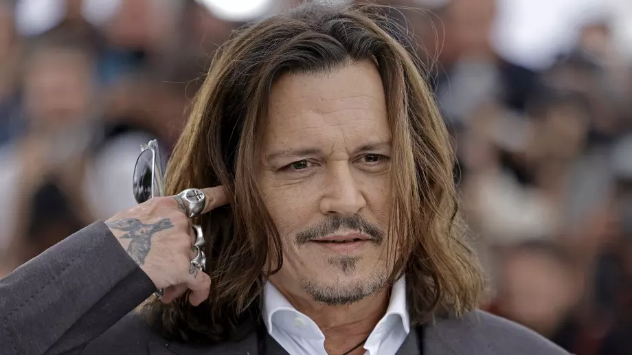 Забъркаха Джони Деп и Джена Ортега в пиперлив романс