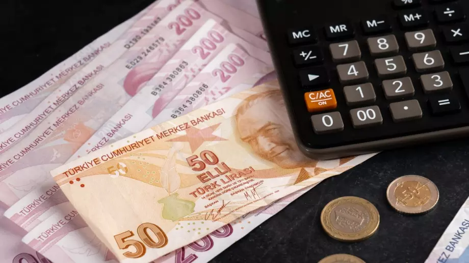 Наша съседка вдига минималната заплата с 49% през 2024 година 