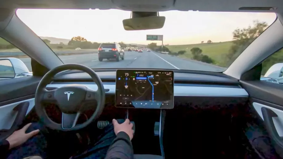 Финансовото представяне на Tesla се оказа изненада за милиарди