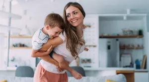 Как хората, емоционално пренебрегвани като деца, могат да бъдат по-добри родители