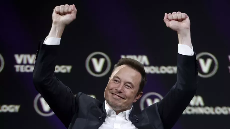 Илон Мъск стартира компанията за изкуствен интелект xAI