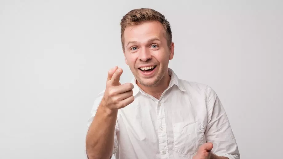 Виц за днес, 14 април, 2024 г.: Мъж влязъл в зоомагазин