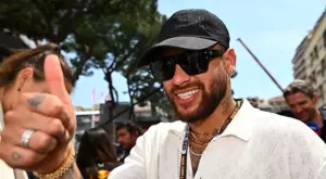 Ето при какви условия Неймар може да изневерява на бременната си приятелка