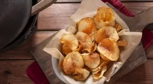 Домашен хрупкав картофен чипс