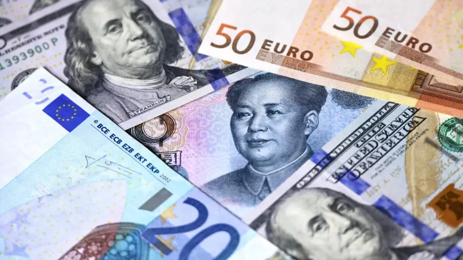 Долар, евро или китайски юан? Какво е бъдещето на валутните резерви по света
