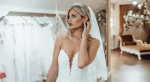 5 ключови тенденции при булчинските рокли за 2023 (СНИМКИ)