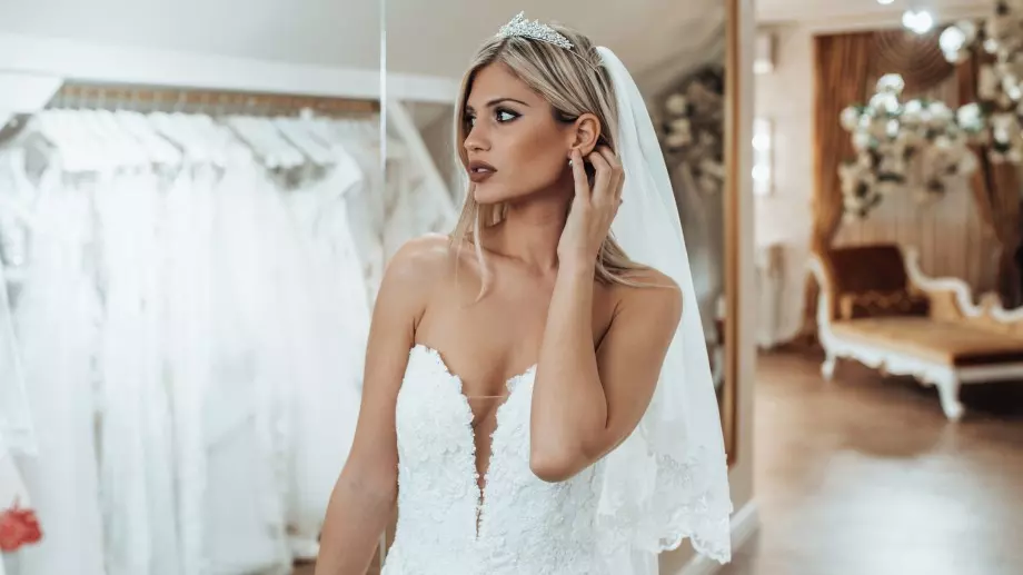 5 ключови тенденции при булчинските рокли за 2023 (СНИМКИ)