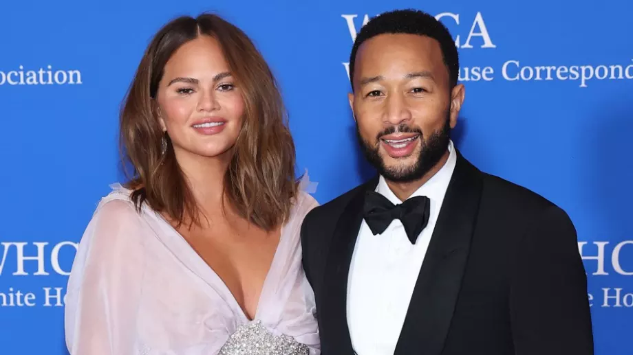 Криси Тейгън и Джон Леджънд отново станаха родители (СНИМКИ + ВИДЕО)