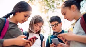 4 неща, които никога да не споделяте за децата си в социалните медии