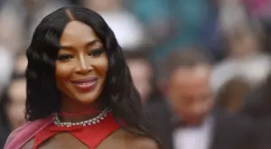 Наоми Кембъл отново стана майка на 53 (СНИМКА)