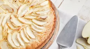 Неустоим ябълков кекс