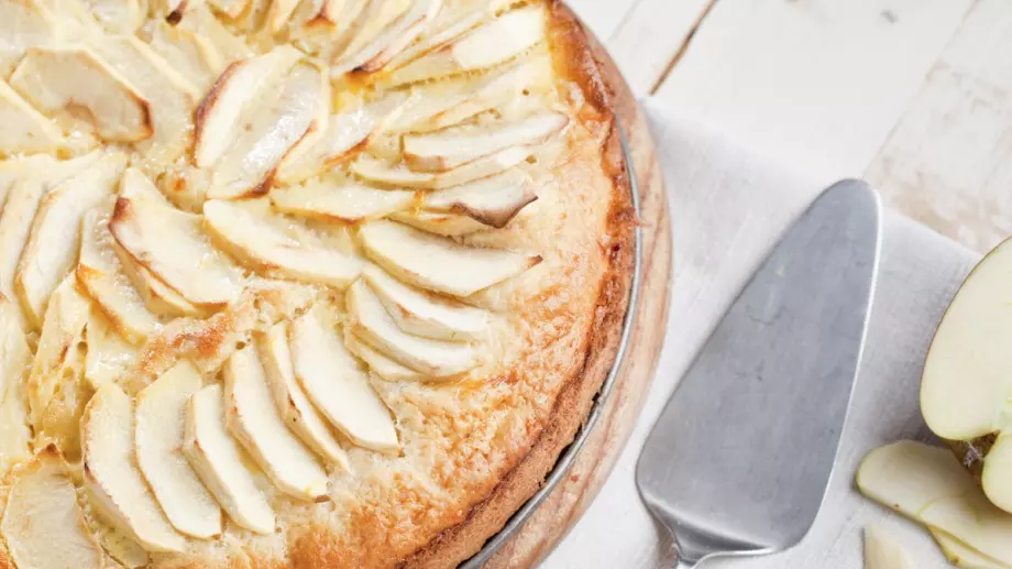 Неустоим ябълков кекс