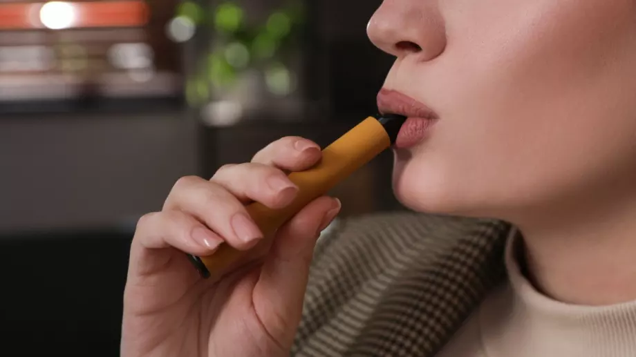 Официално: По-висок акциз за електронни цигари, по-скъп продукт