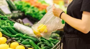 Намаляване на отпадъците: EС забранява еднократните опаковки за плодове и зеленчуци в супермаркетите