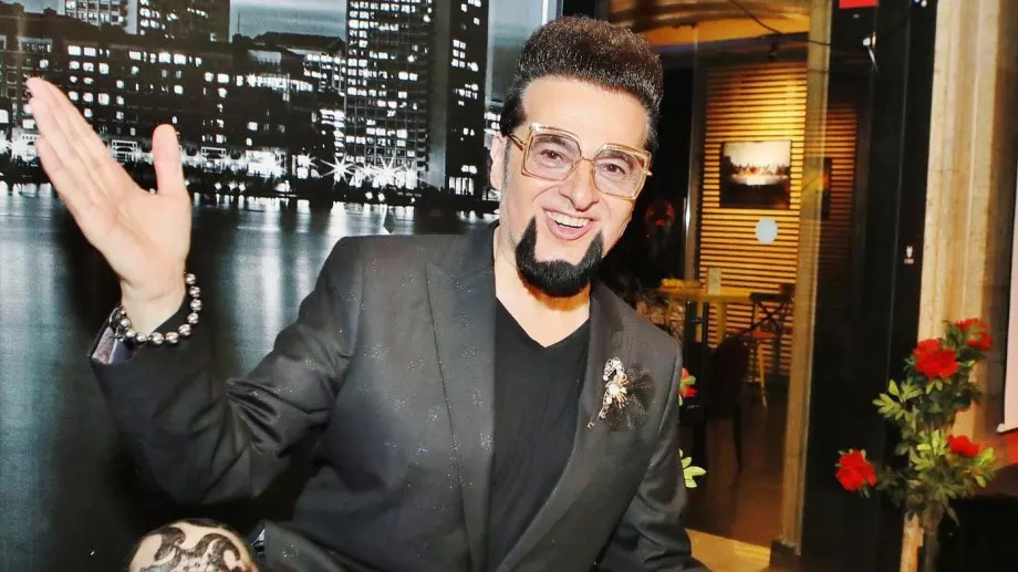 Свидетел със скандален разказ: 10 души ритаха Евгени Минчев!