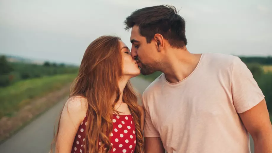 Днес отбелязваме Световен ден на целувката