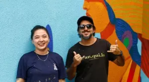 Бразилци рисуват стенопис с български шевици в центъра на София (СНИМКИ)