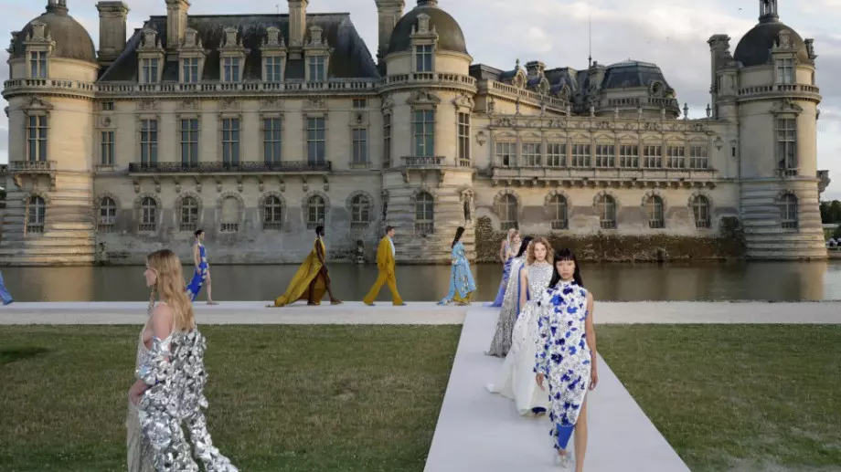 От Valentino обявиха, че няма да представят висша мода през юни, ето защо