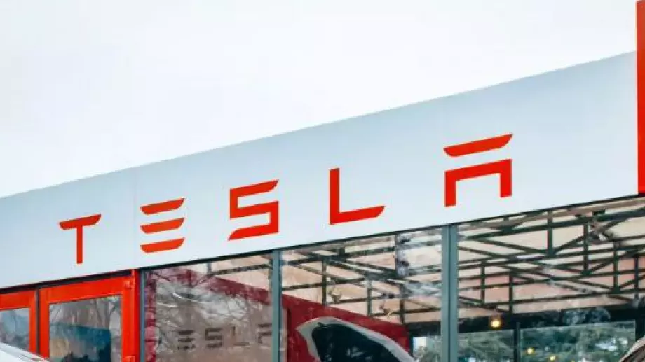 Tesla планира да удвои броя на компонентите, които внася от Индия 