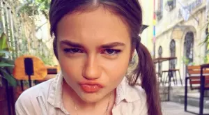 Крисия заменя музикалната кариера за актьорска