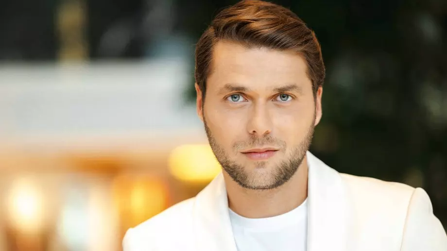 Сърцето на новия ЕРГЕН разбито от негова съученичка