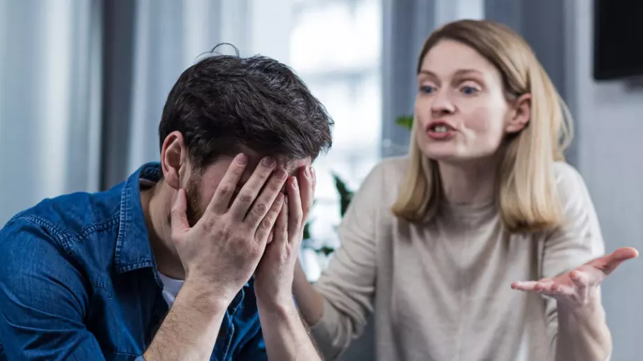 Женски виц за 14 юли 2023: Жена е сърдита на мъжа си