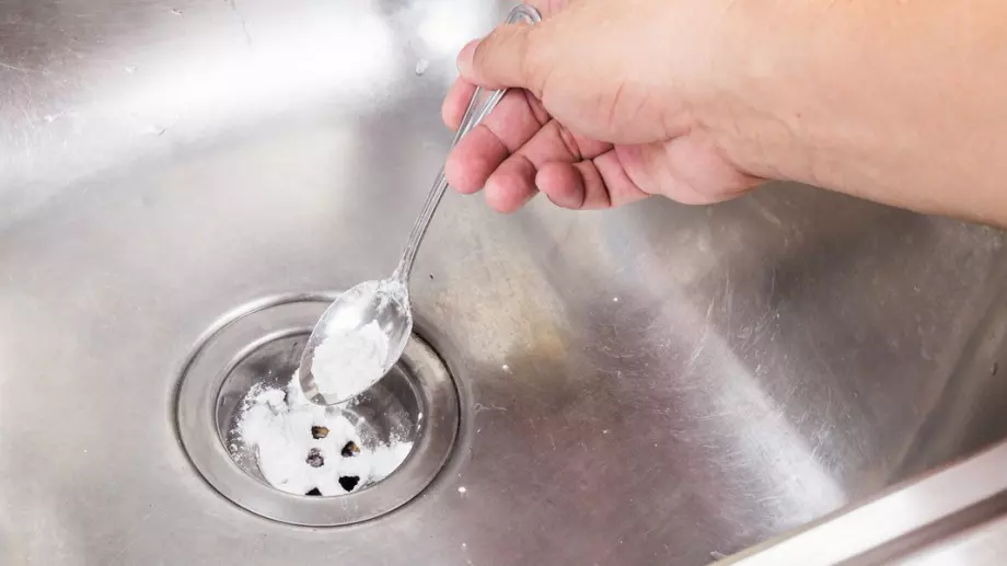 Ето защо вечер да изсипвате сол в мивката