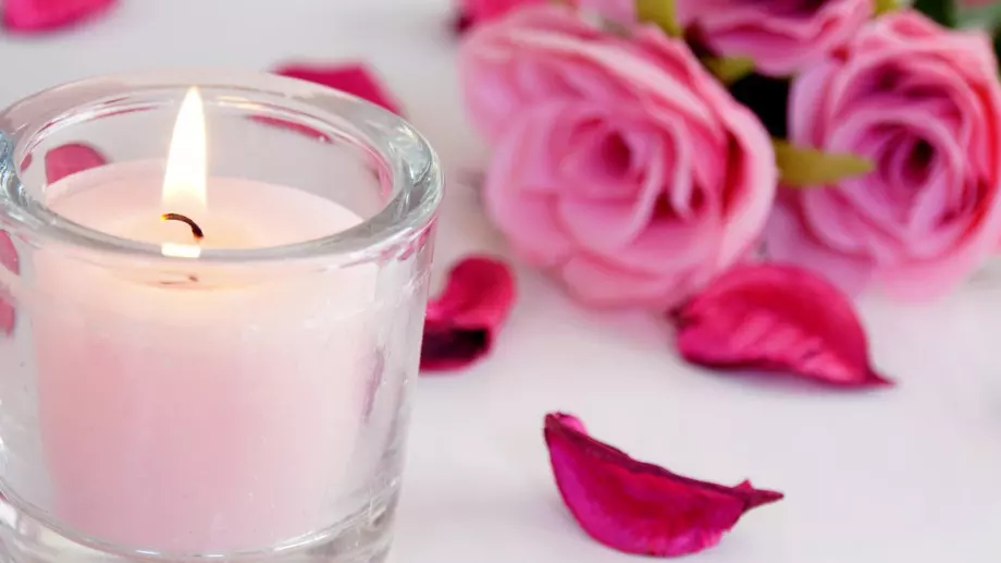 Ароматизираните свещи увеличава риска от мигрена и респираторни заболявания