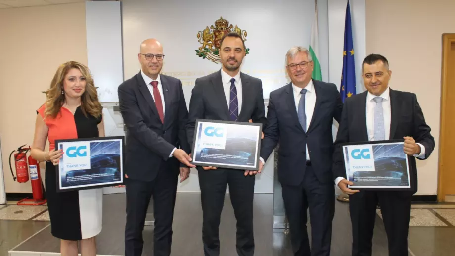 Международна компания инвестира в завод за автомобилни компоненти у нас, разкрива близо 400 нови работни места