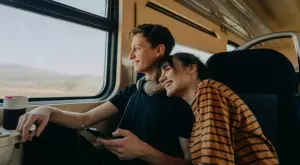 Виц на деня: Мъж и жена във влак