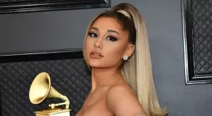 Ариана Гранде се развежда (СНИМКИ)