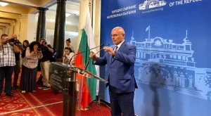 Парламентът преизбра Димитър Радев за управител на БНБ