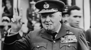 Продават недопушена пура на Уинстън Чърчил на търг във Великобритания