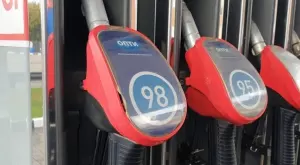 Има ли опасност бензинът и дизелът да преминат 3 лева за литър?