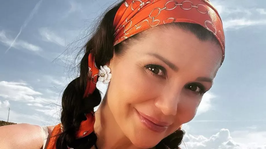 Кали издаде истината за отношенията си с младото си гадже