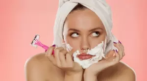 6 неподозирани причини за увеличено окосмяване по лицето ви