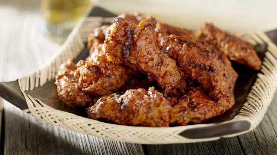 Супер сочни и крехки плешки бирени крилца