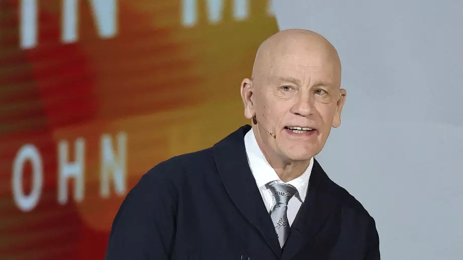  Джон Малкович получи отличие за развитие на българската култура