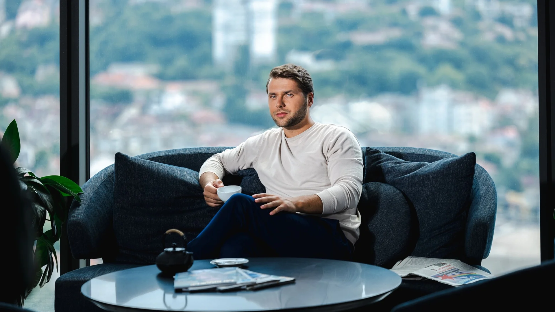 Много красива българка ще се бори за сърцето на Алек в Ергенът 3