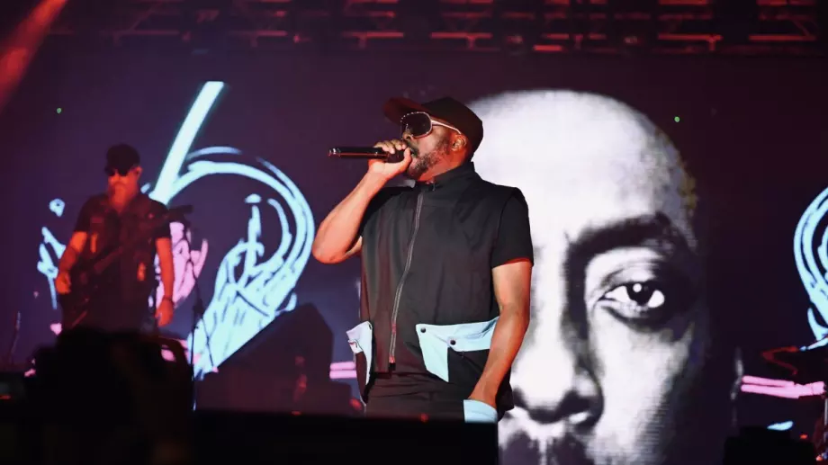 Black Eyed Peas с уникално изпълнение на бургаската сцена