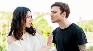 6 знака, че трябва бързо да бягате от този мъж