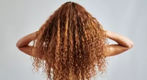 Тази маска с бира ще накара косата ви да расте като луда